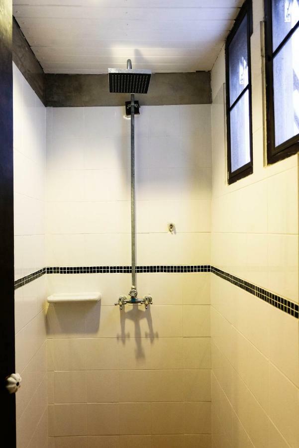 The Travellers Arms Hotel Chiang Mai Ngoại thất bức ảnh