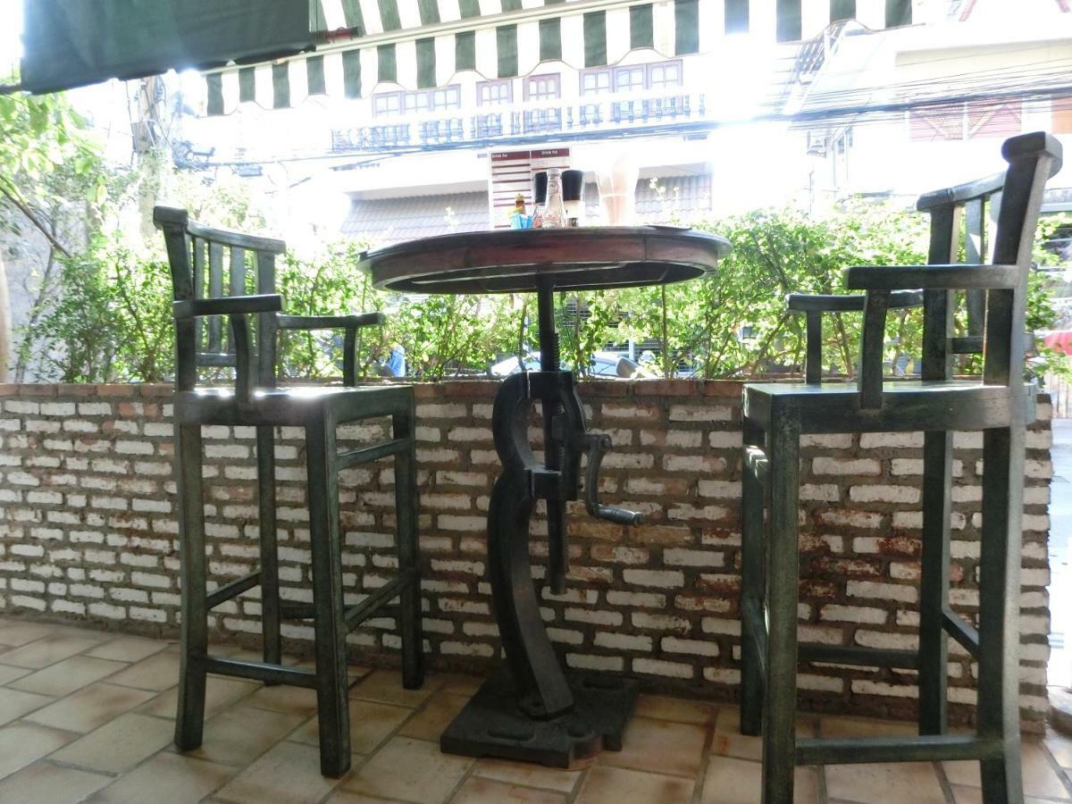 The Travellers Arms Hotel Chiang Mai Ngoại thất bức ảnh