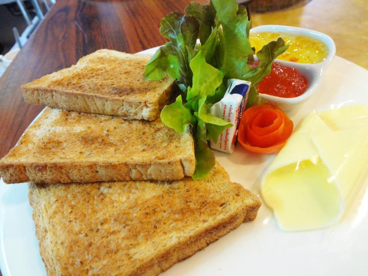 The Travellers Arms Hotel Chiang Mai Ngoại thất bức ảnh